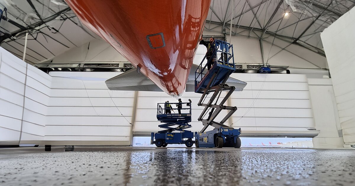 Dry-washing aircraft will conserve... | Connecting Travel